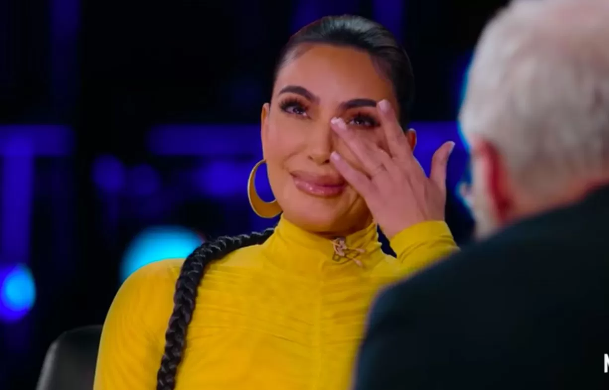 Kim Kardashian West llora durante la entrevista con David Letterman