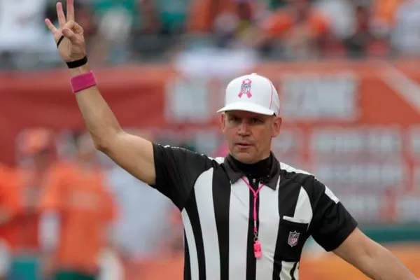 How Much Does Clete Blakeman Earn? All About NFL Referee's Salary, Work,  Personal Life and More - EssentiallySports