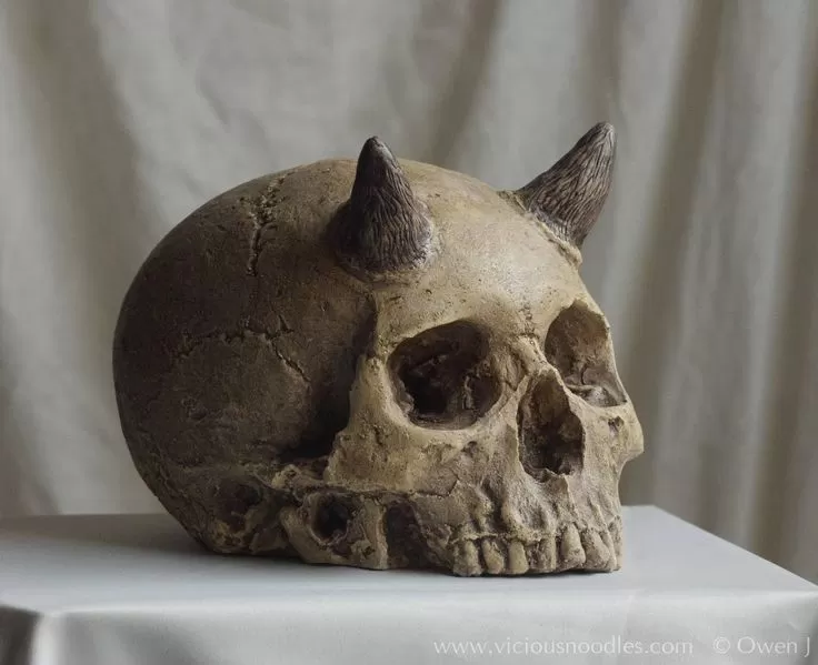 SKULL WITH HORNS natural Full Size Human Skull Replica With Horns Made From Plaster of Paris and Painted for a Weathered Appearance - Etsy UK