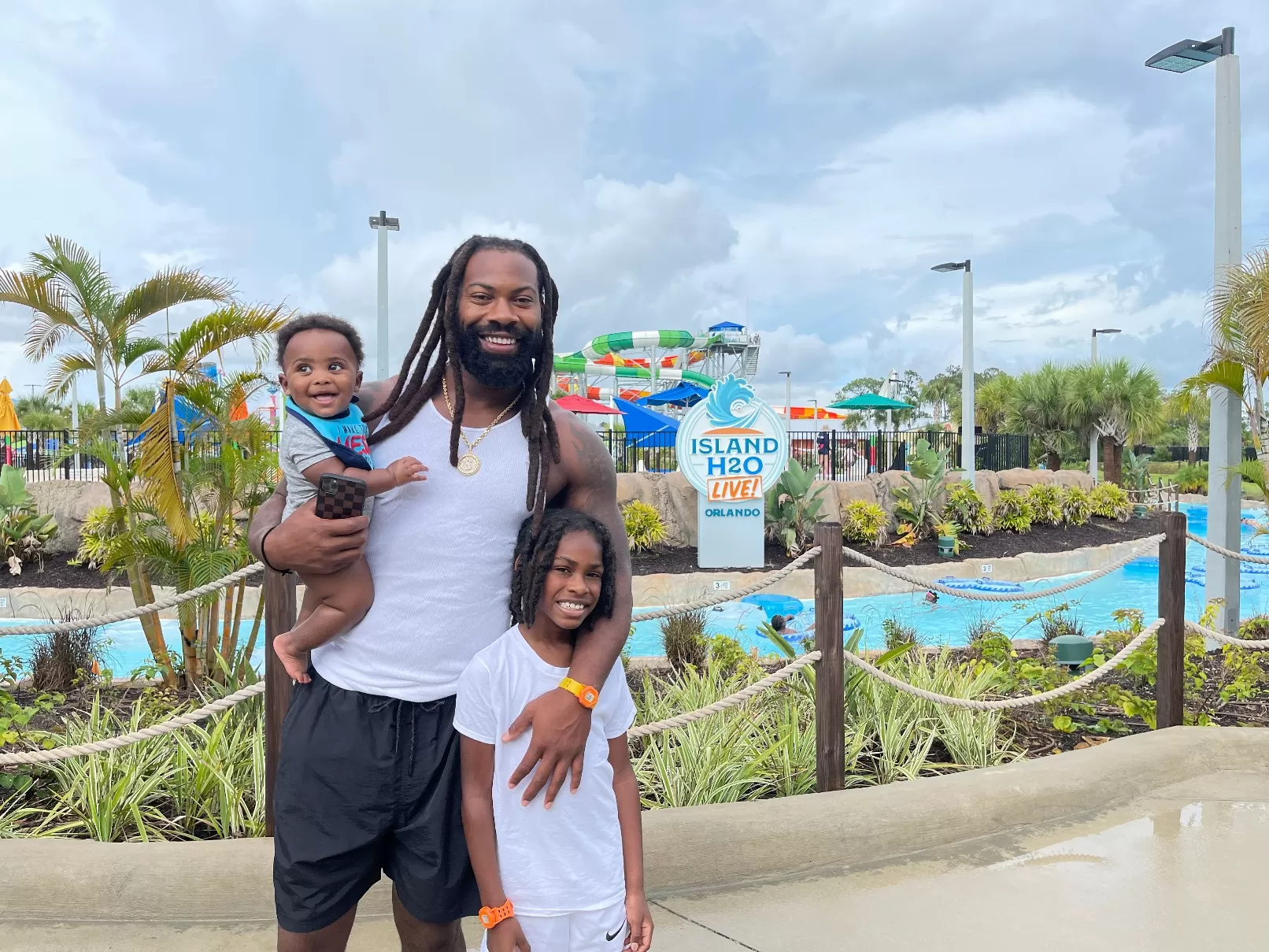 Island H2O Water Park on X: "Thanks for sliding with us Za'Darius Smith &  family from the Green Bay Packers! You never know who you'll splash into at  Island H2O Water Park! #