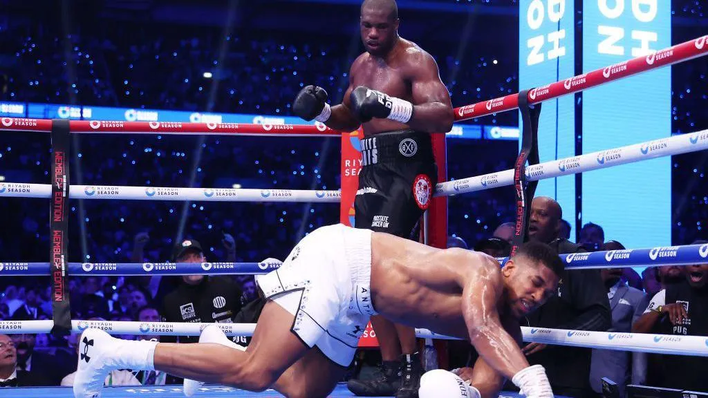 ¿Cómo consiguió Daniel Dubois la victoria sobre Anthony Joshua para retener el título mundial de peso pesado de la FIB?