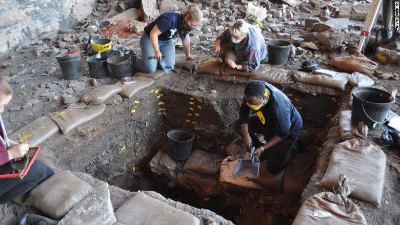 Révélation du siècle : quelles vérités cachées des artefacts géants vieux de 3 000 ans pourraient-ils révéler sur notre passé ?