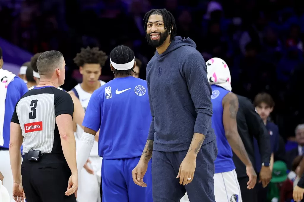 Anthony Davis of the Dallas Mavericks smiles during the first half of the game against the Philadelphia 76ers at the Wells Fargo Center on February 04, 2025 in Philadelphia, Pennsylvania. 