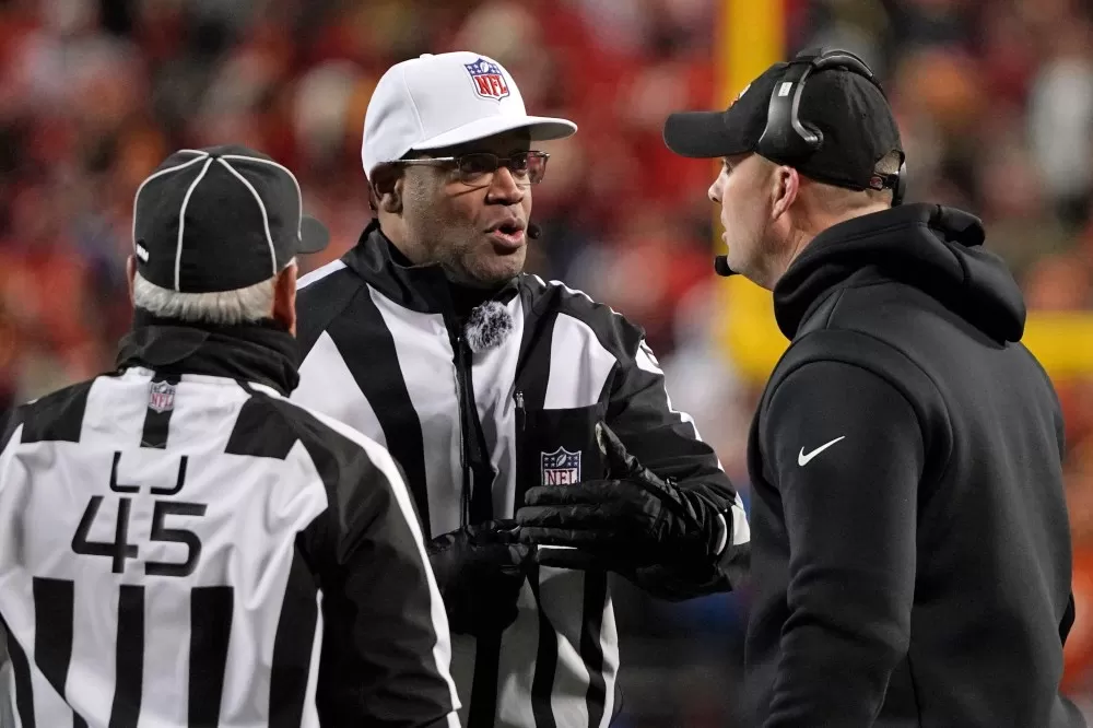 Super Bowl referee Ron Torbert day job: What the ref does for a living