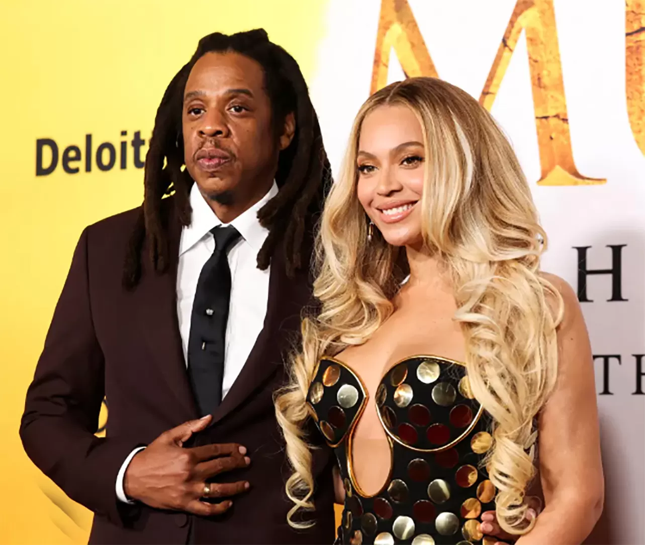 Jay-Z apoya discretamente a Beyoncé en medio de una demanda por violación