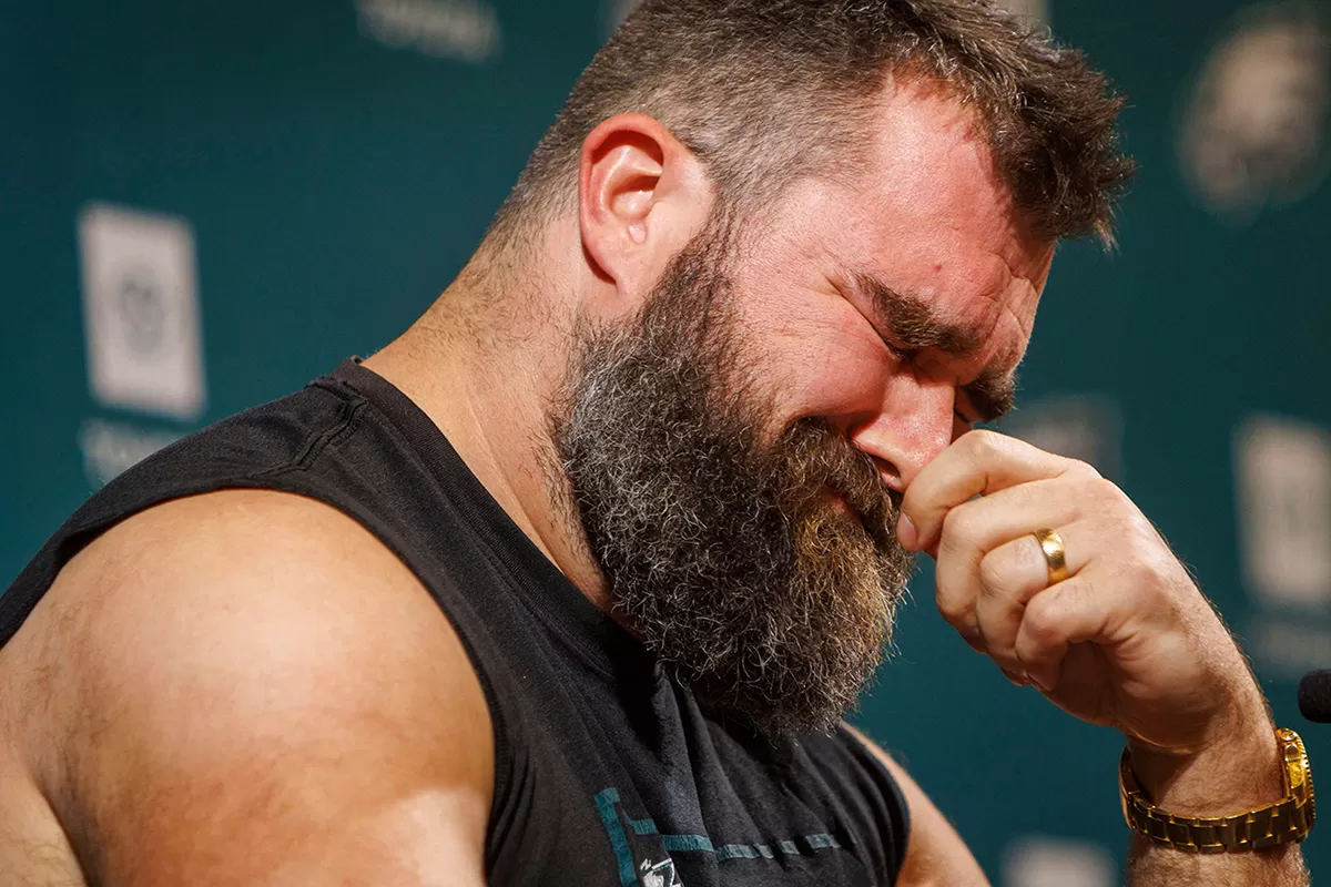 Eagles center Jason Kelce announces retirement - The Iola Register