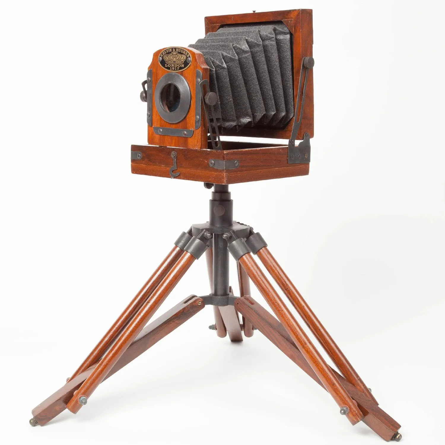 Vintage camera from India in the online shop