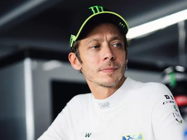 Valentino Rossi se convertirá en el nuevo miembro de la familia de pilotos de fábrica de BMW M Motorsport.