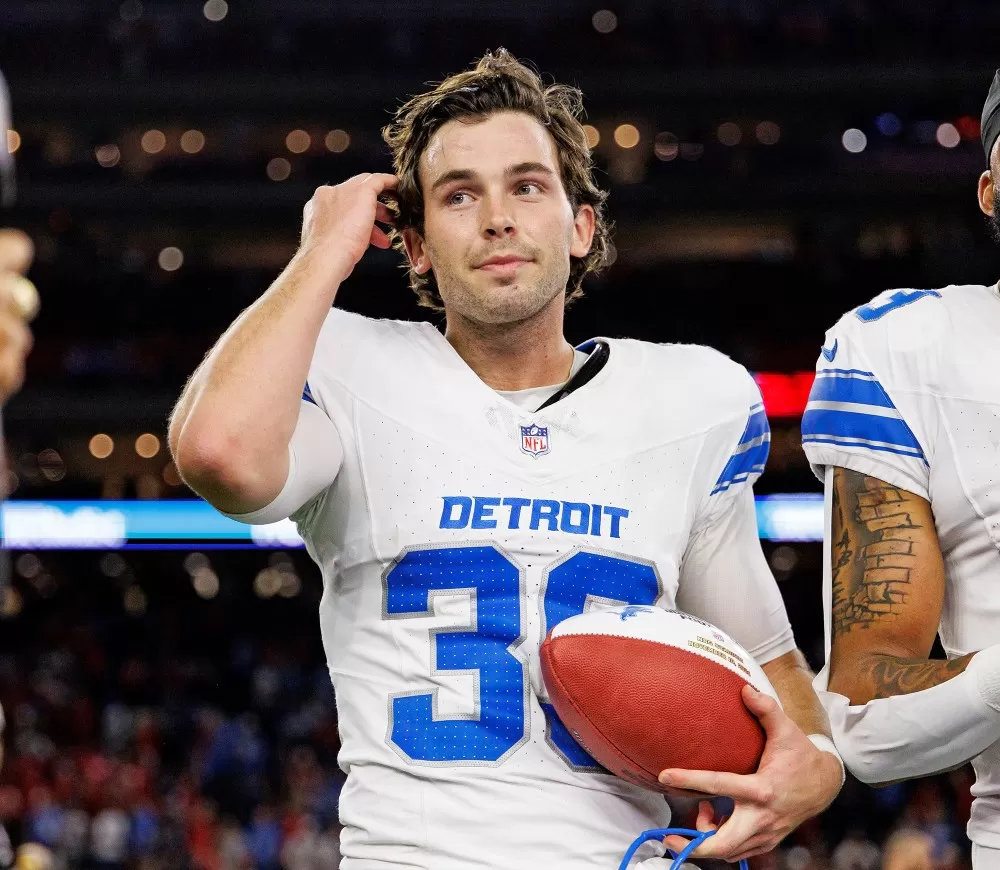 Detroit Lions' Jake Bates Goes Viral for Erotic Stretching During MNF | Us  Weekly