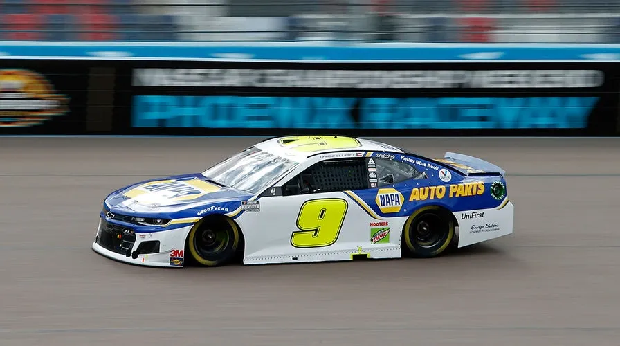 Chase Elliott wins 2020 NASCAR championship at Phoenix | Fox News