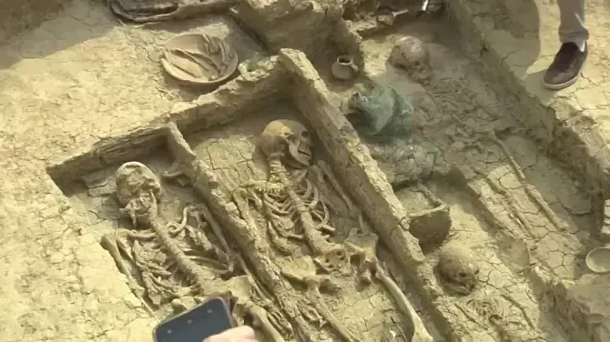 Ancient tomb of wealthy warrior and his family from 1,500 years ago discovered in ancient Russian city