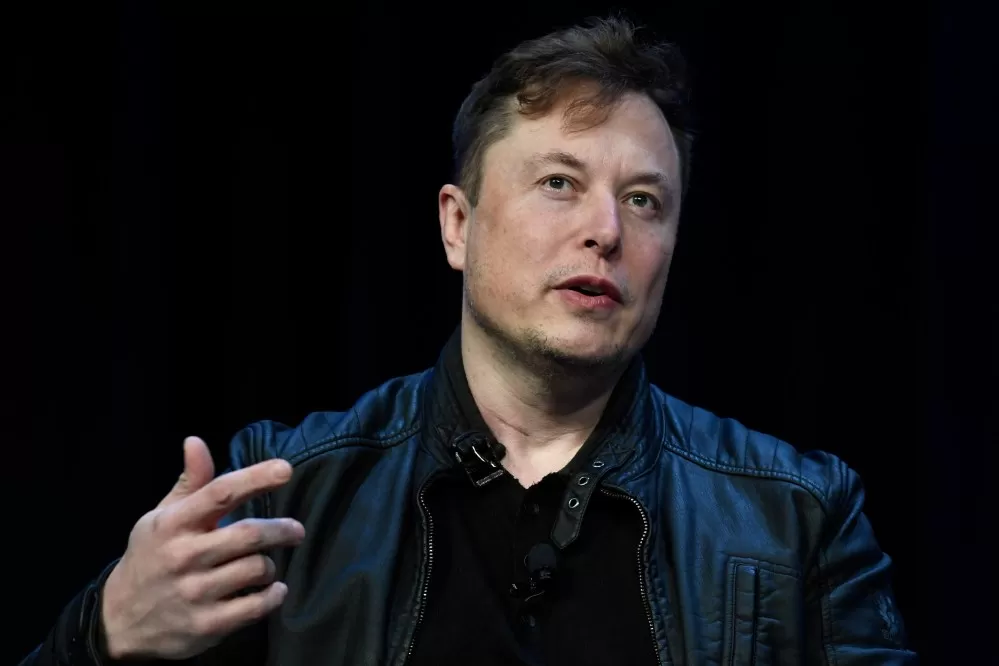 Elon Musk Slams Netflix's 'Woke Mind Virus' After Subscriber Loss