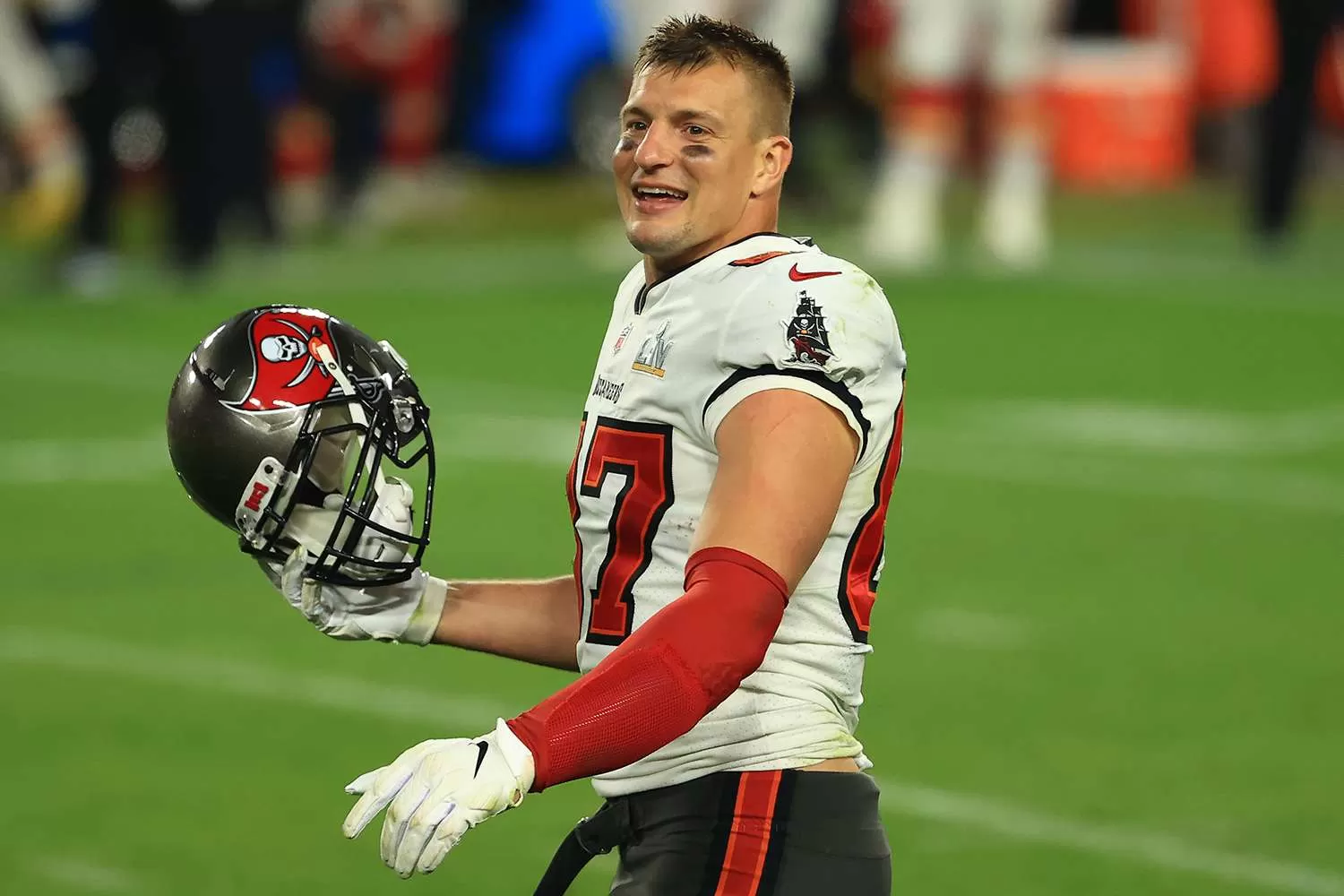 Rob Gronkowski, 4-Time Super Bowl Champ, Retires from NFL a Second Time