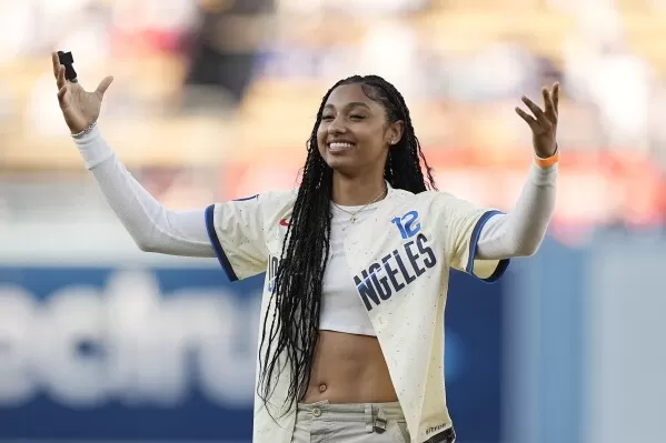 JuJu Watkins enjoying summer, dreams of playing in 2028 Olympics in  hometown Los Angeles | AP News