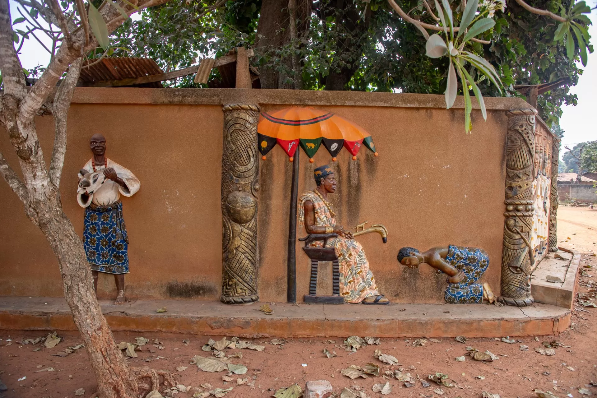 Benin: Abomey - Temple of the Chameleon - Hoblets On The Go