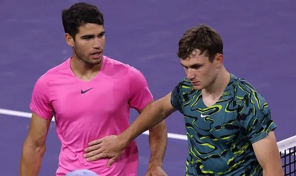 Carlos Alcaraz makes classy gesture as Jack Draper forced to retire in  Indian Wells clash | Tennis | Sport | Express.co.uk