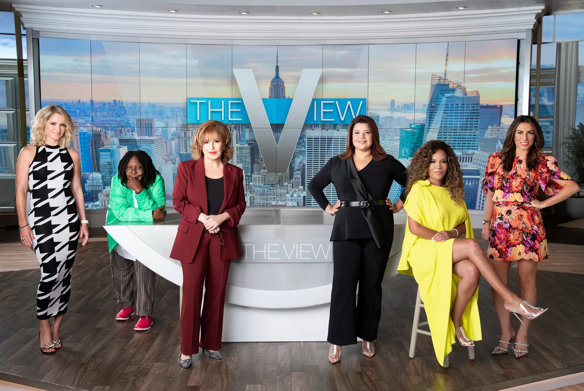 Los presentadores de 'The View' regresarán para la próxima temporada del programa