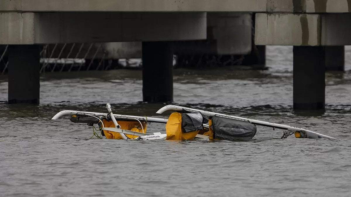 Un helicóptero se estrella en el río Hudson